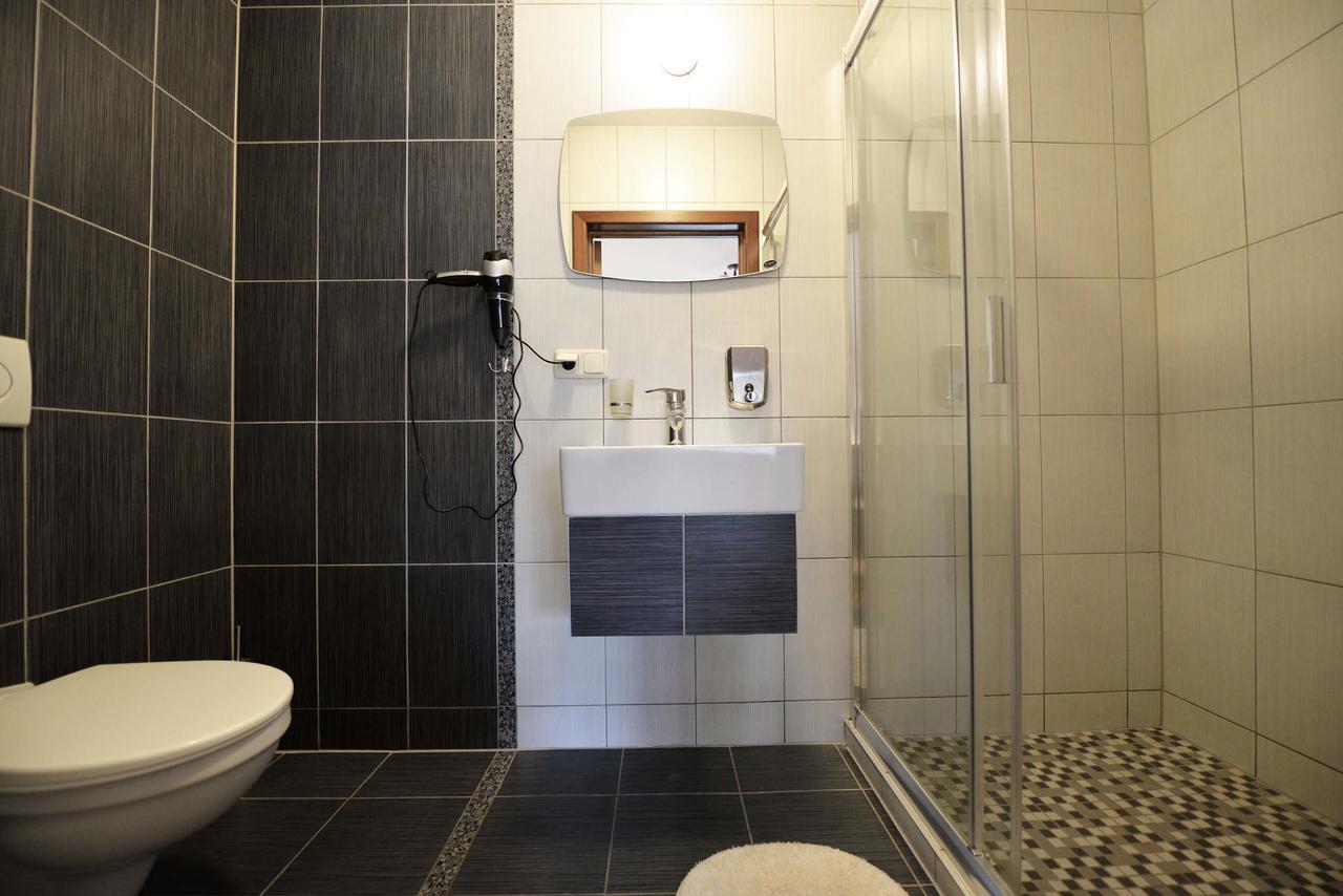 Guest House "Gerugne" Moletai Ngoại thất bức ảnh